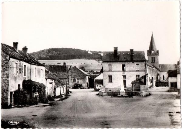 la place Pion avec l'école